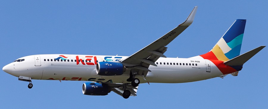 Boeing 737-800 авиакомпании Red Sea Airlines в полёте